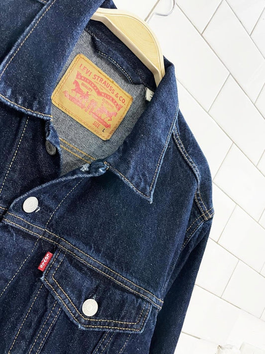 levi's dark wash denim trucker jacket - good market thrift store