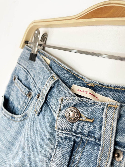 levi's high loose fit denim shorts - good market thrift store