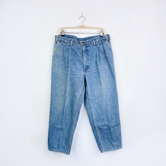 vintage 90s levi's medallion white tab pleated jeans