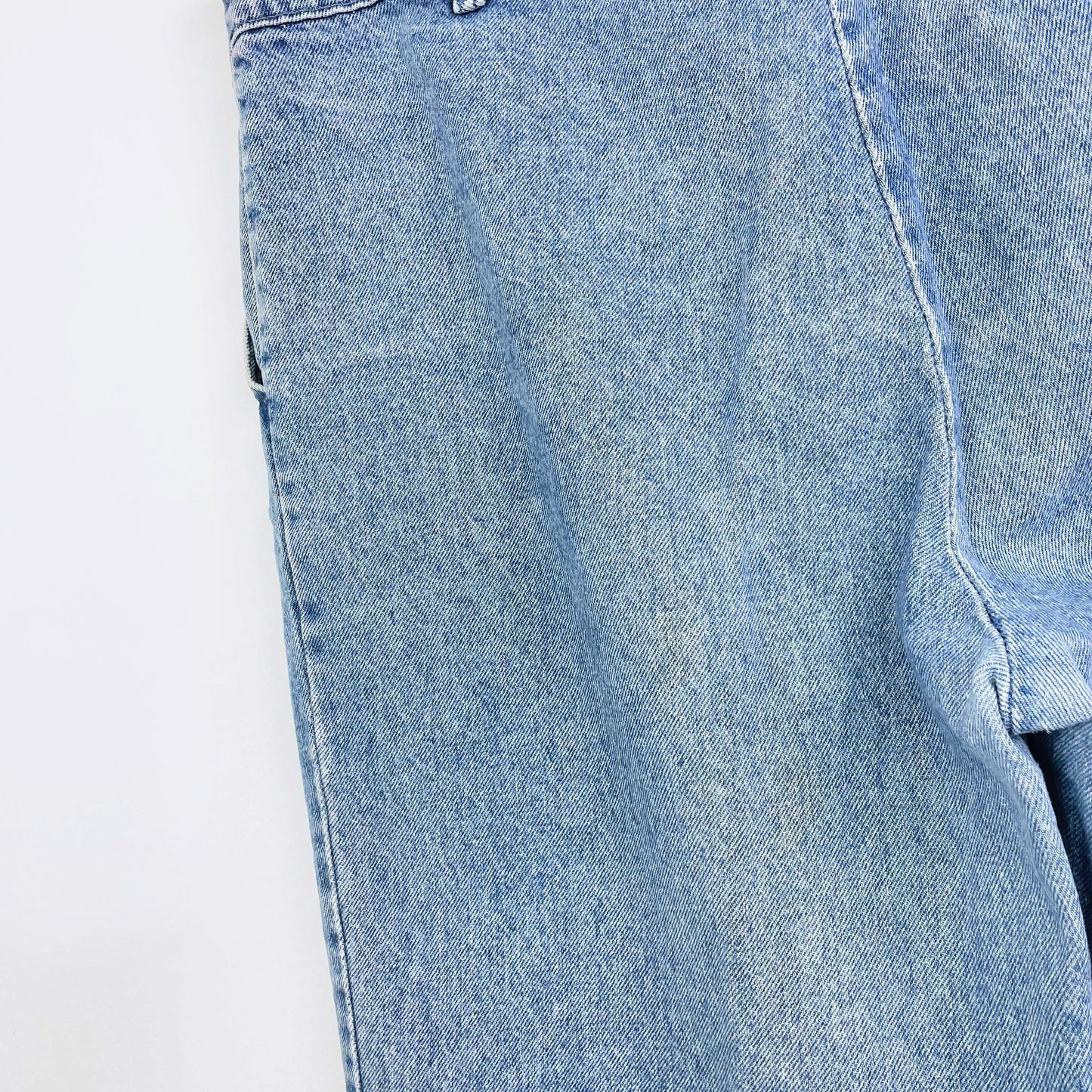 vintage 90s levi's medallion white tab pleated jeans