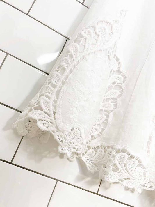 lucy & laurel linen-blend lace eyelet trim knee-length skirt - good market thrift store