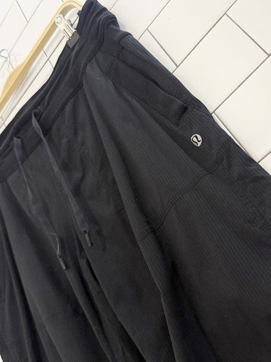 lululemon cinch studio balloon leg pant II | swift - good market thrift store