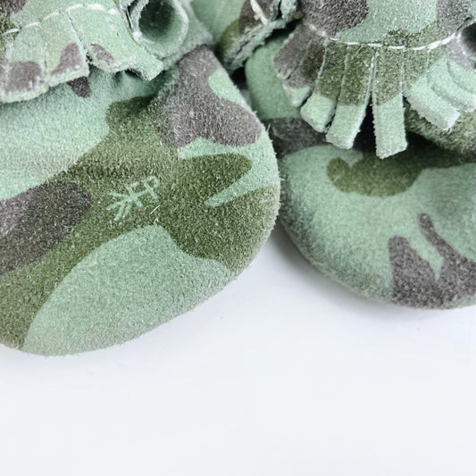 freshly picked camo suede moccasins - size 1