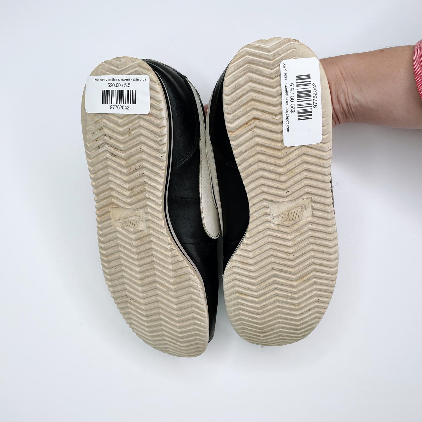 nike cortez leather sneakers - size 5.5Y
