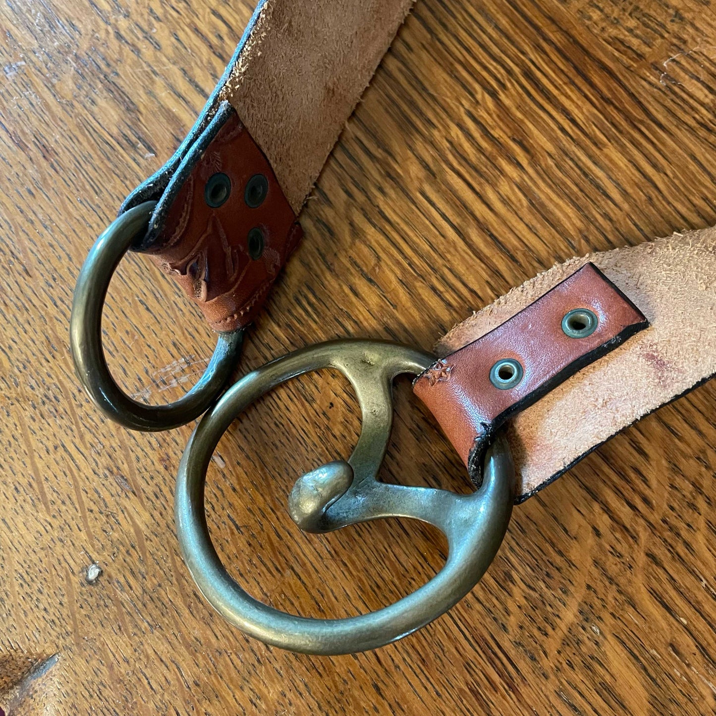 vintage oz tooled leather belt - one size