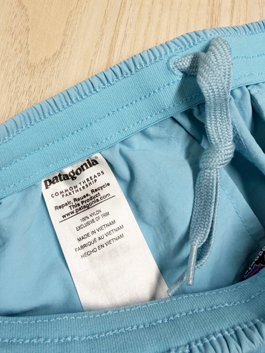 patagonia baggies relaxed fit shorts - good market thrift store