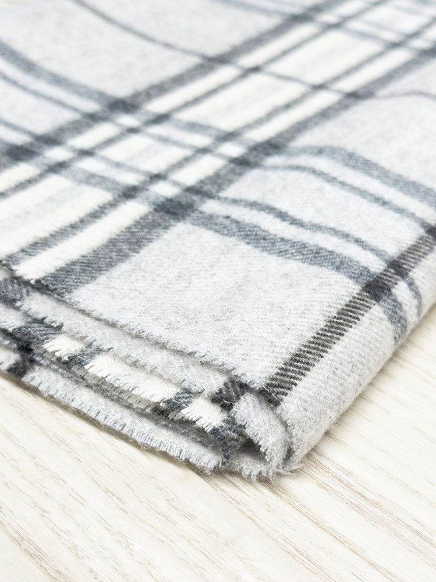 roots tartan fringe scarf | made in Germany - good market thrift store