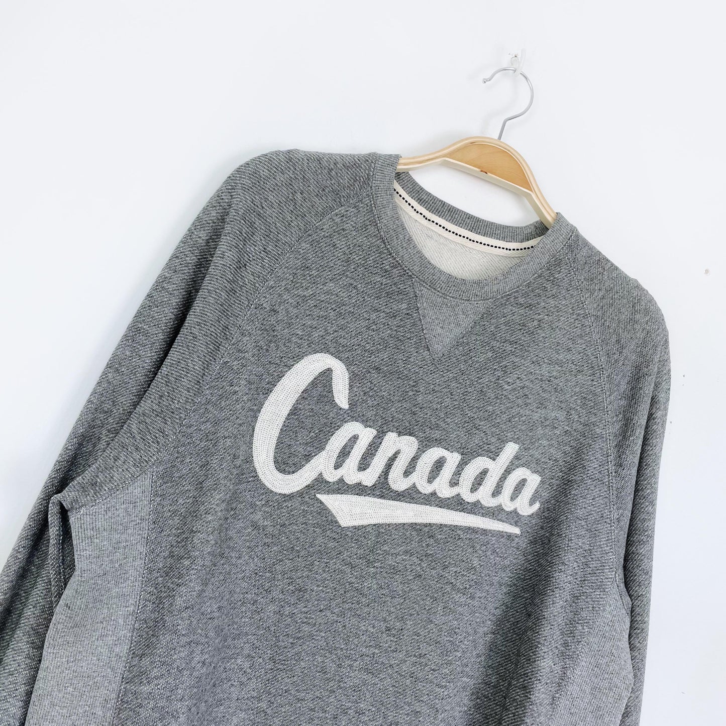 roots embroidered canada script sweatshirt
