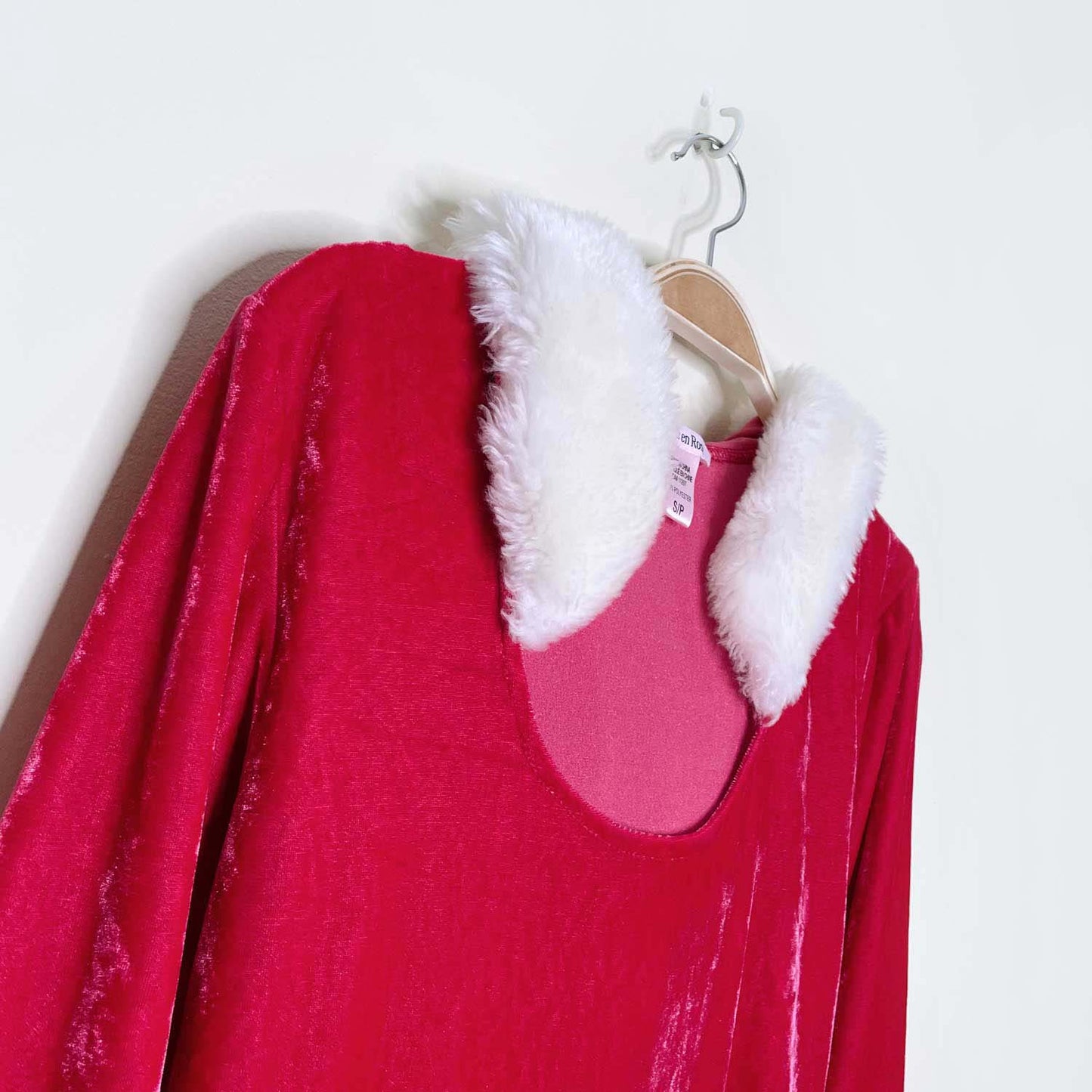 la vie en rose sexy santa dress - size small