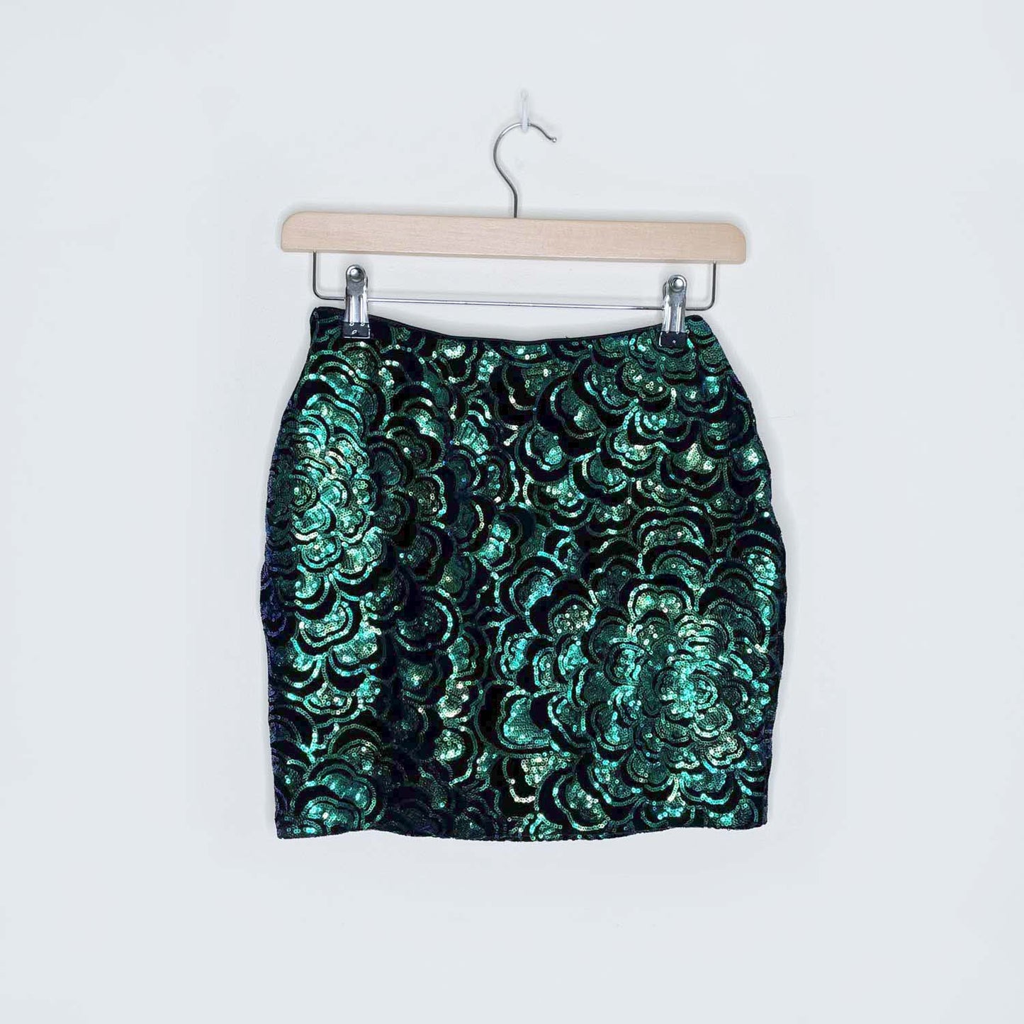 h&m green flower sequin velour mini skirt - size xs