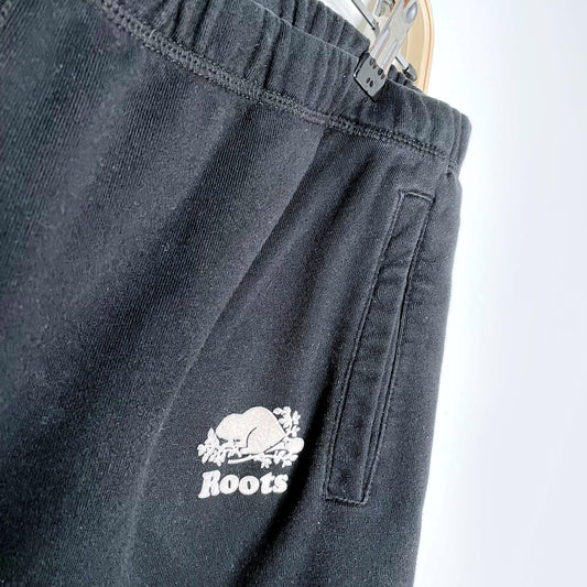 roots 2021 black 8" sweat shorts