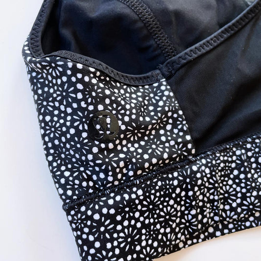 lululemon race with me sports bra aquela