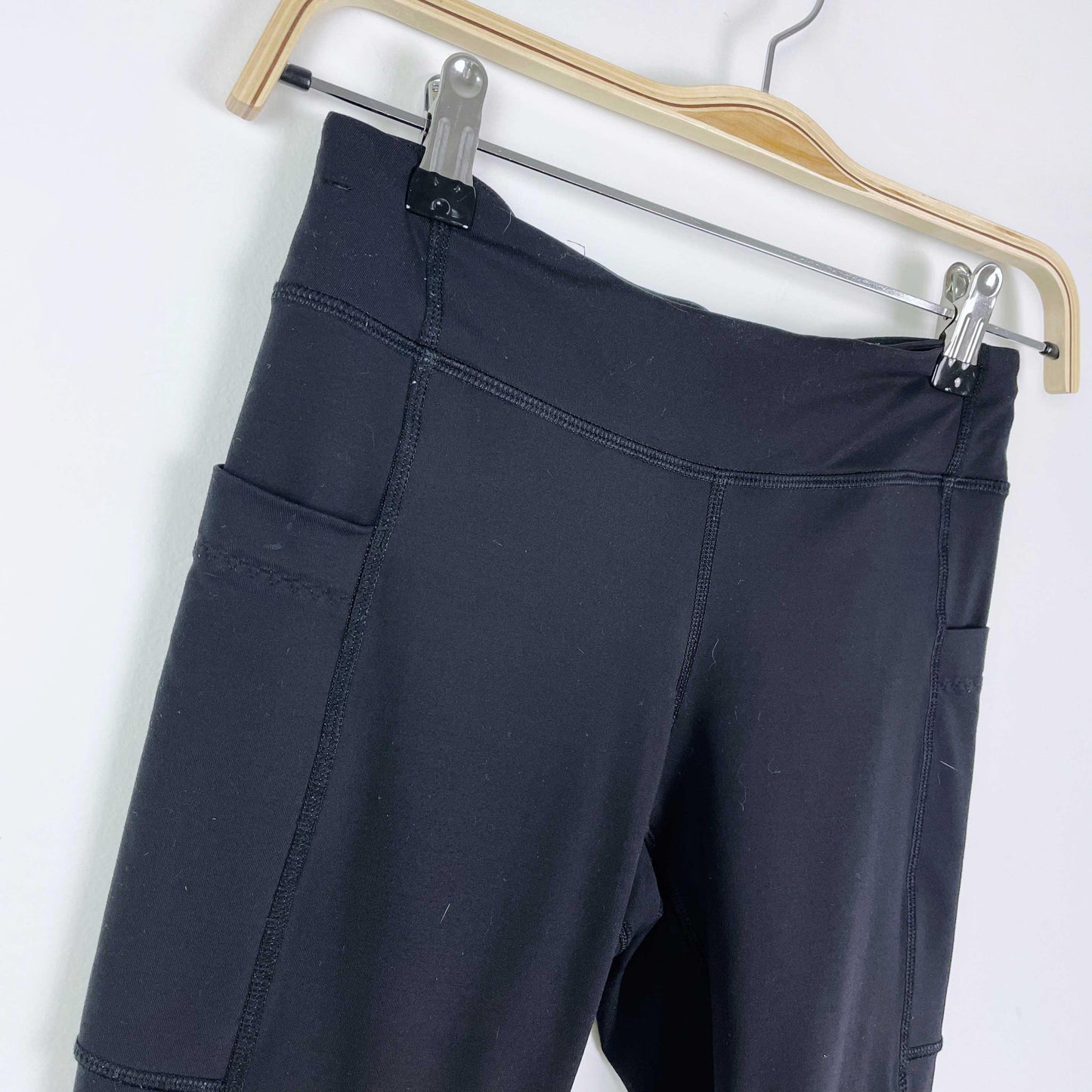 ivivva black cropped tights - size 12