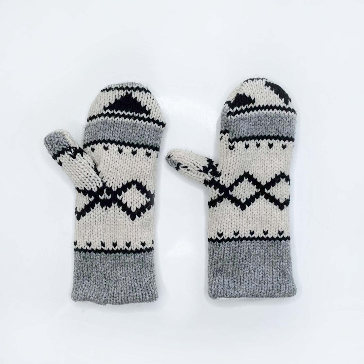 handmade tna knit sweater mittens - one size