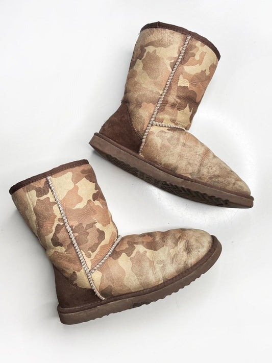 ugg camo class short sheepskin boots - good market thrift store