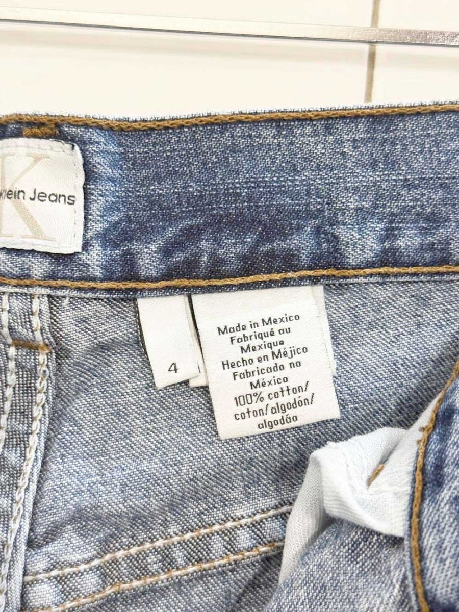 vintage 00s calvin klein mid - rise denim shorts - good market thrift store