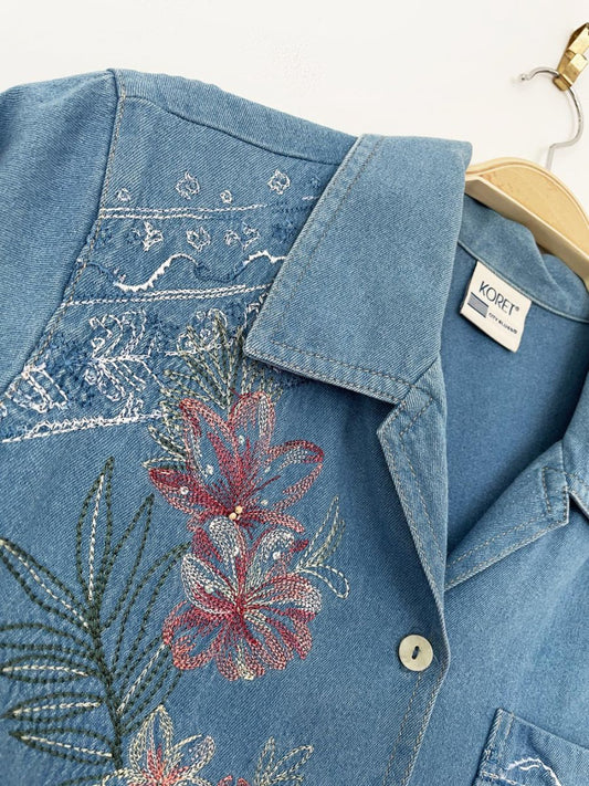vintage 00s koret embroidered flower denim full button shirt - good market thrift store