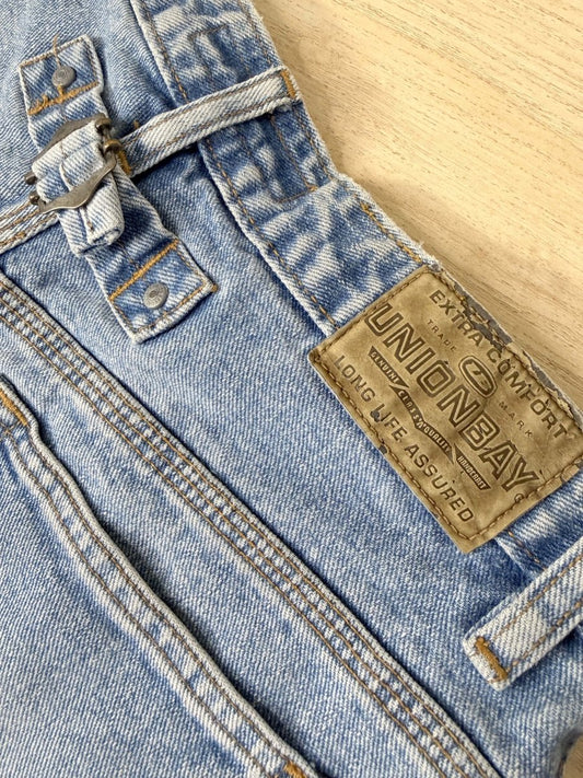 vintage 00s union bay belted back denim shorts - good market thrift store