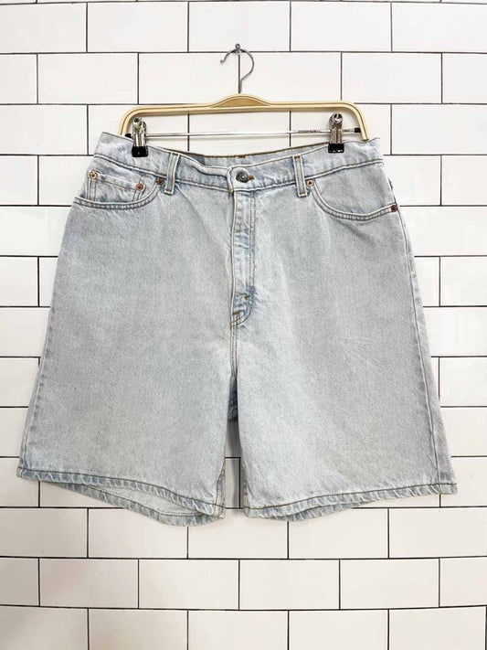 vintage 90s levi's 522 relaxed mom fit denim shorts | made in USA - good market thrift store