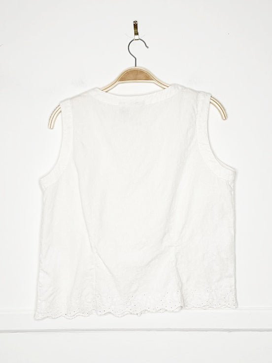 vintage 90s ll bean embroidered floral eyelet fitted sleeveless shirt - good market thrift store