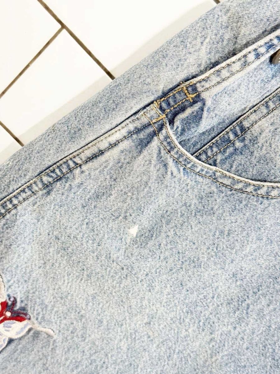 vintage 90s no boundaries embroidered butterfly denim overall shorts - good market thrift store