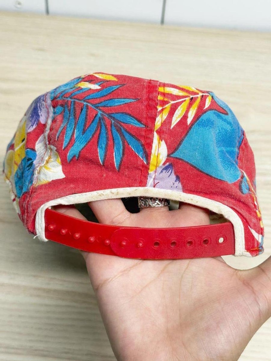 vintage 90s wendy's tropical snapback promo cap - good market thrift store