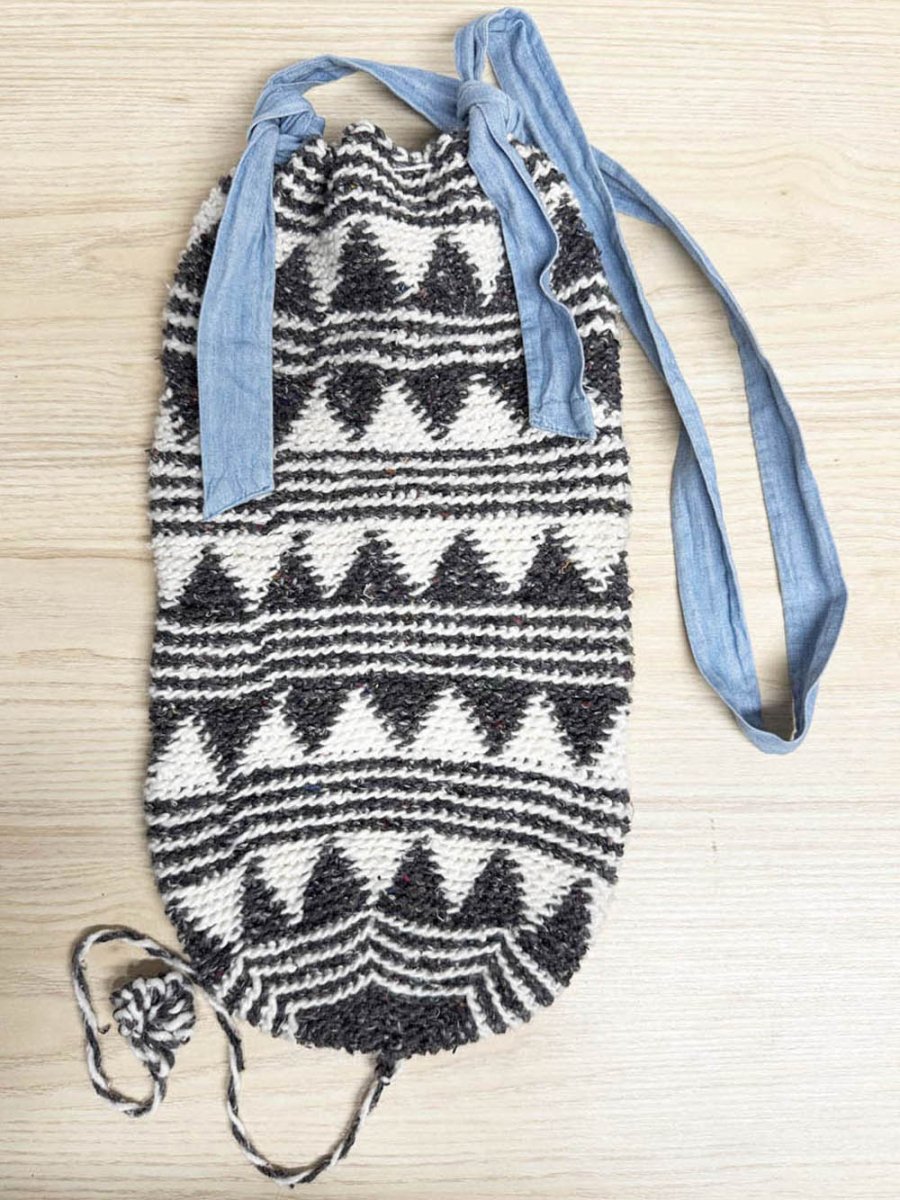 vintage hand - woven market picnic wine carrier bag - good market thrift store