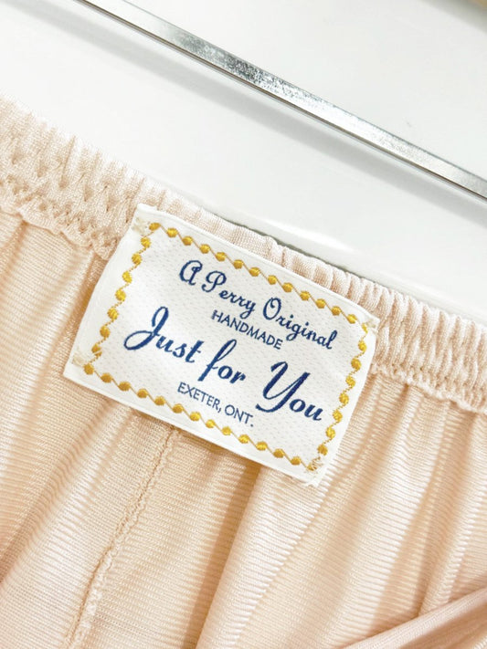 vintage handmade just for you lace trim sateen shorts | a perry original - good market thrift store