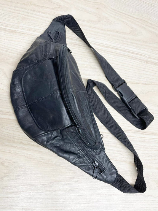vintage soft leather belt bag | made in India - good market thrift store