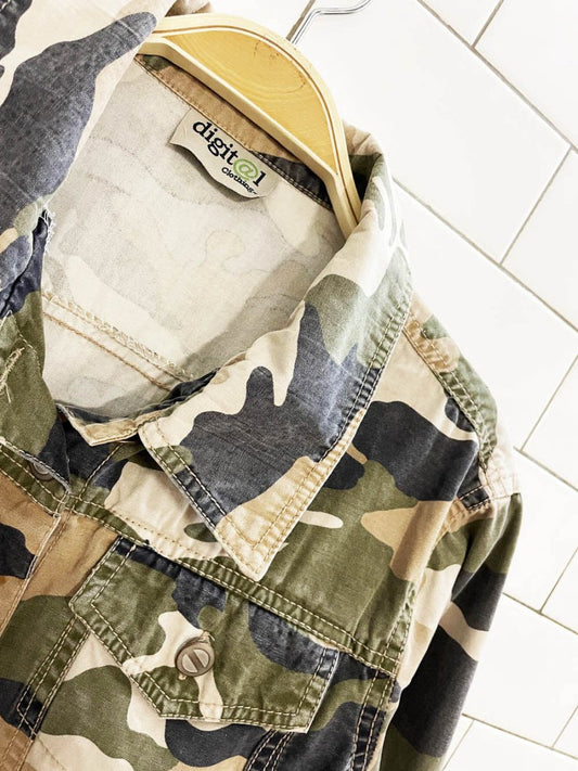 y2k digital clothing cropped camo jacket - good market thrift store