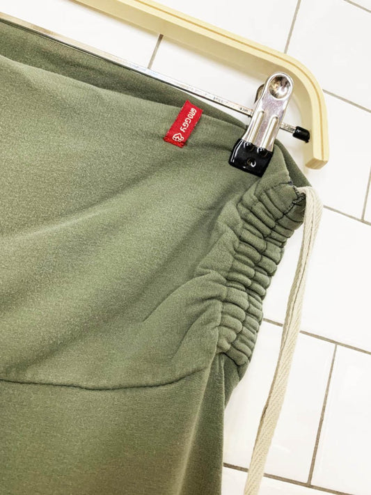 y2k groggy cinch high waist stretchy capris - good market thrift store