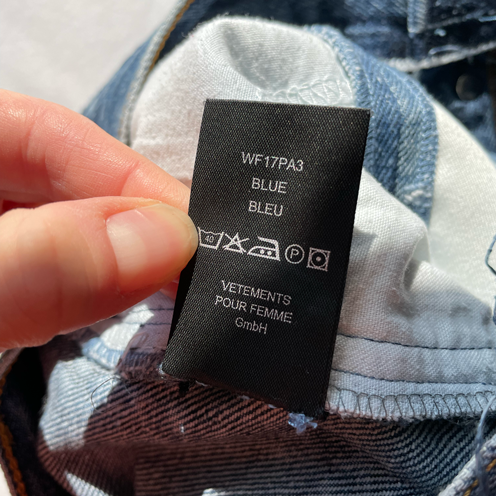 vetements x levi's reconstructed high rise straight leg jeans - size 25/26