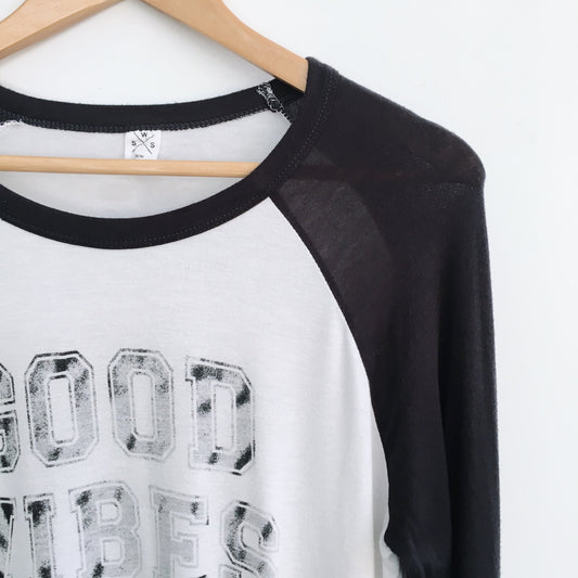 WSS Why So Serious Good Vibes Baseball Tee - Size Medium