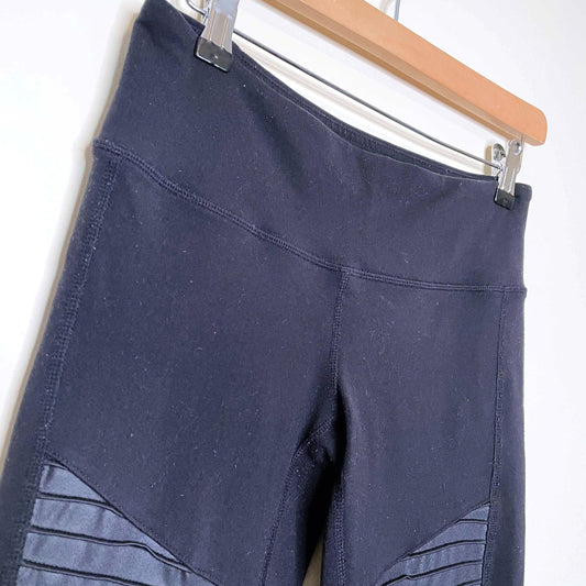 alo yoga blogger fav black moto leggings - size small