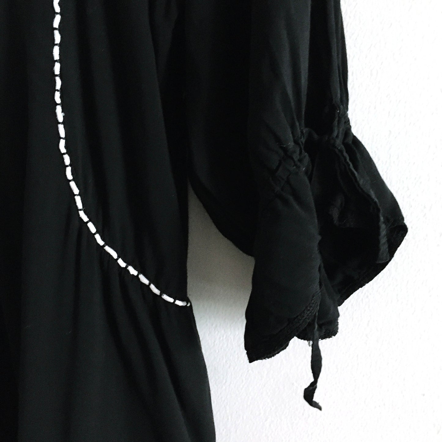 Alythea Boho Embroidered Dress - size Small