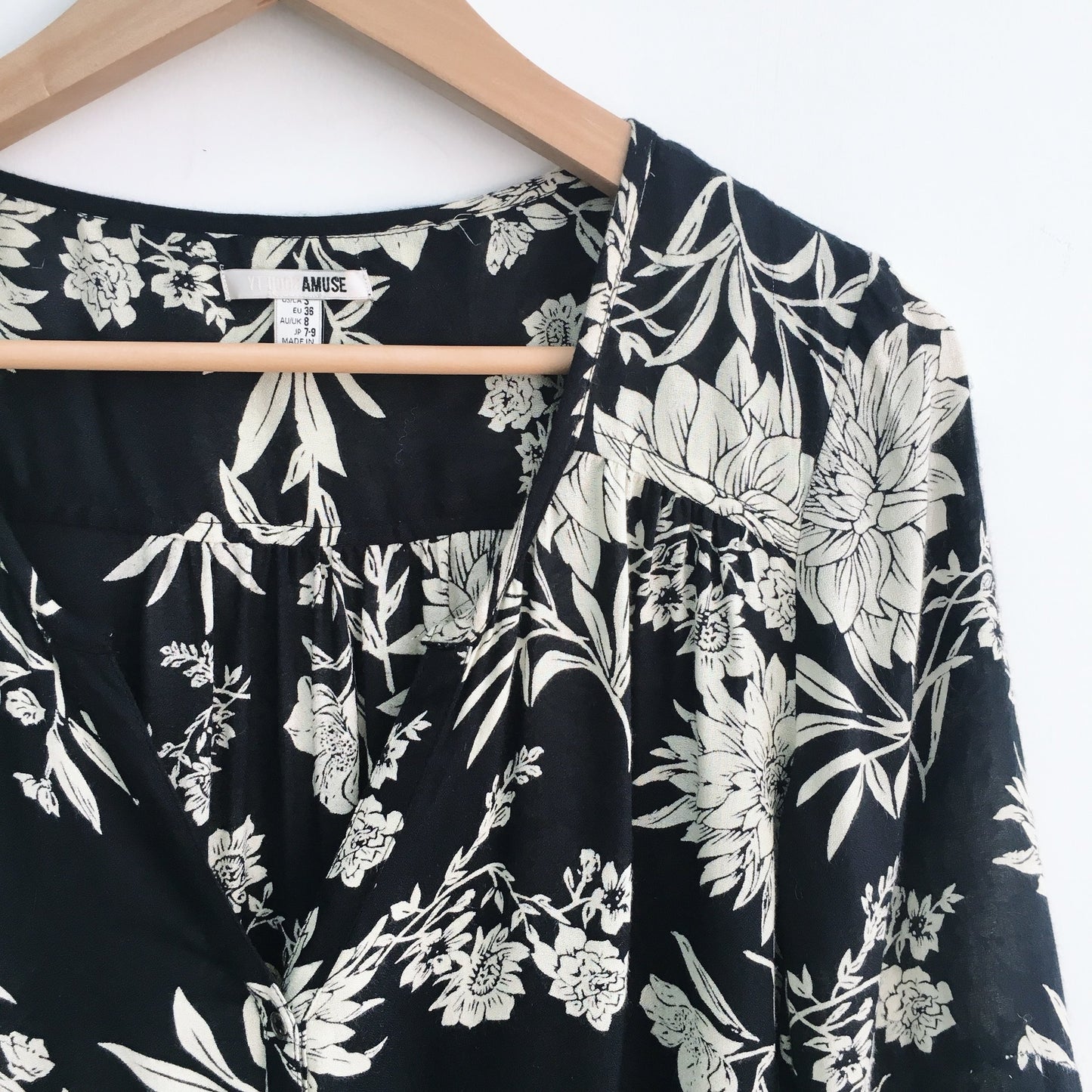 Amuse Society bell sleeve Floral Dress - size Small