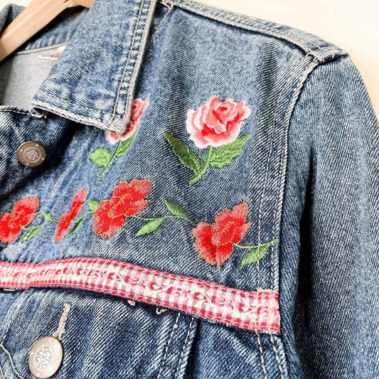 vintage 90's bill blass rose embroidered denim jacket - size medium
