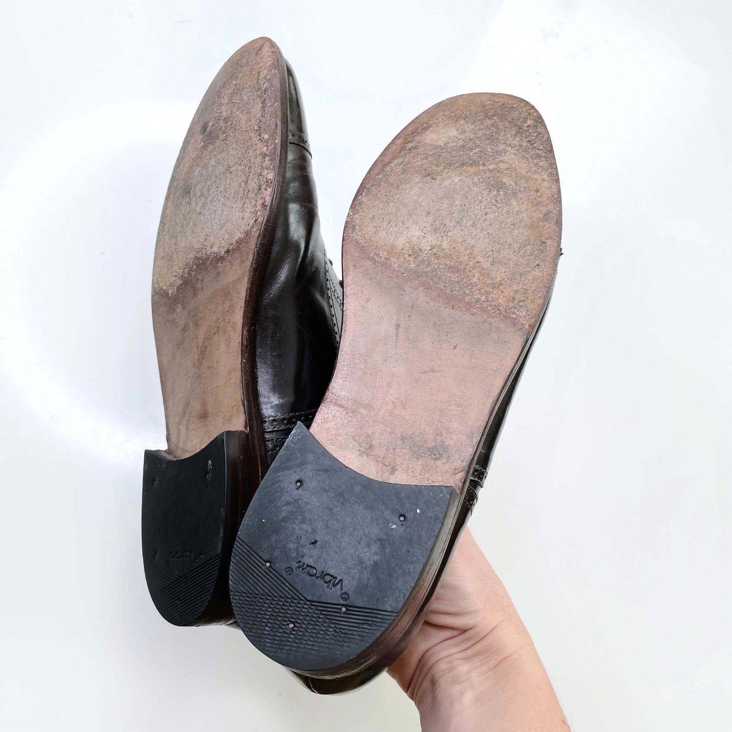 bruno magli wingtip lace up leather oxford loafers - size 7.5M / 9.5W