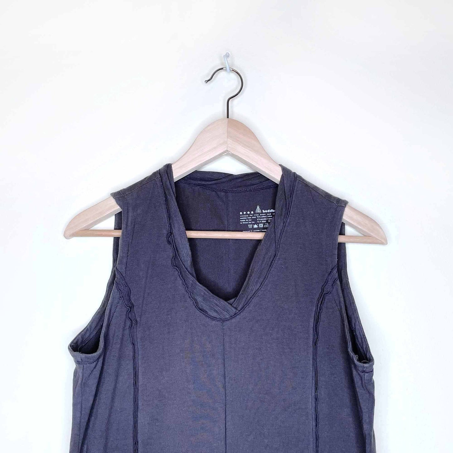 neon buddha grey v-neck dress with ruched hem - size small