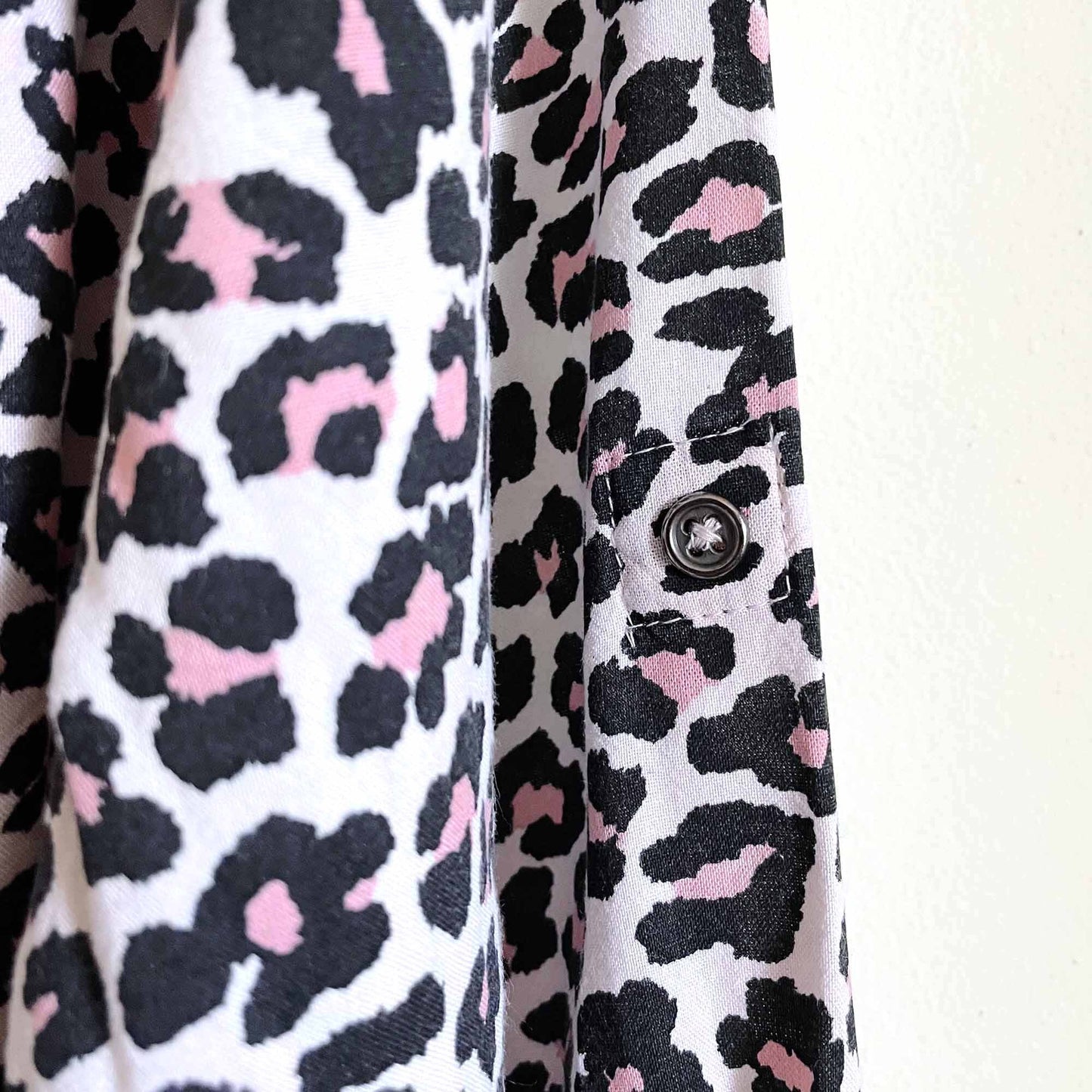 c&c california leopard twist-front button down - size large