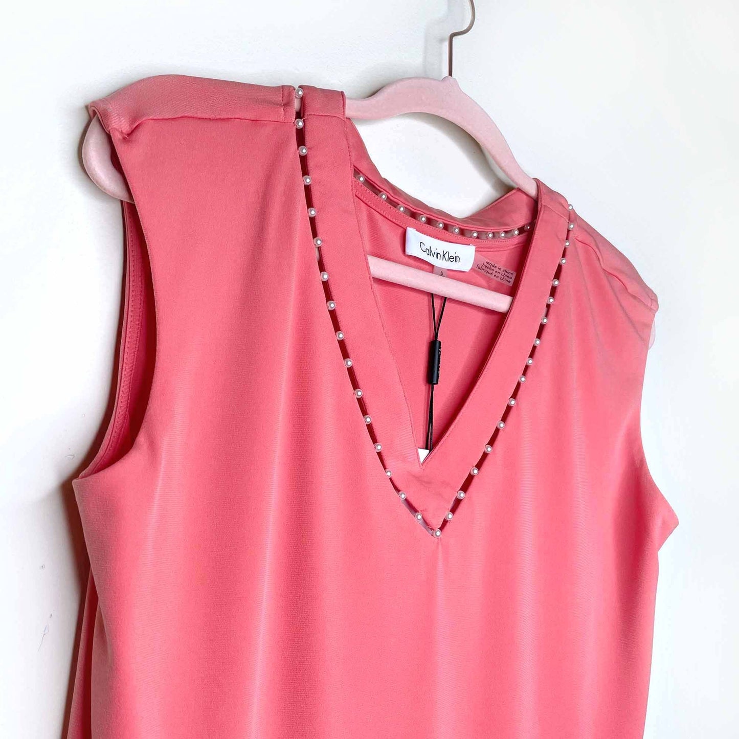 nwt calvin klein pearl v-neck sleeveless top - size small