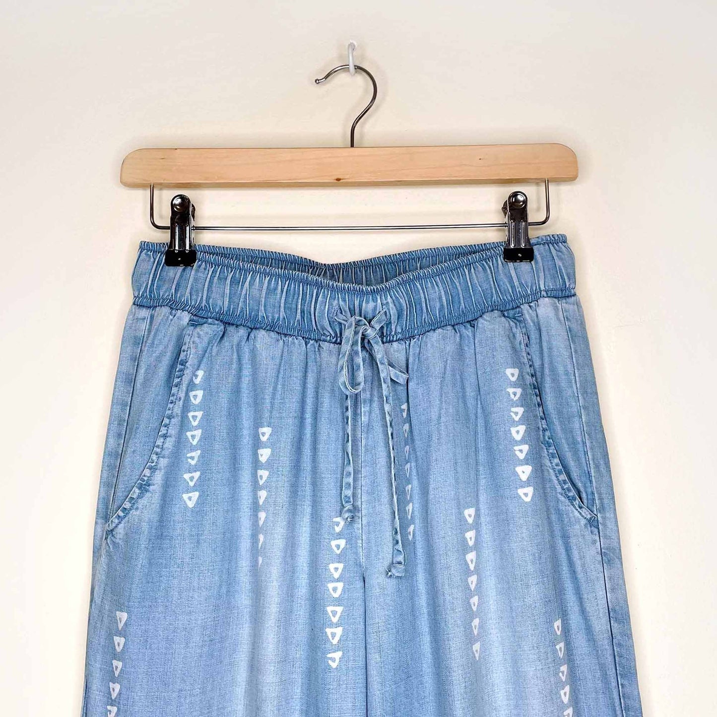 cloth & stone wide leg triangle stripes chambray pants - size small