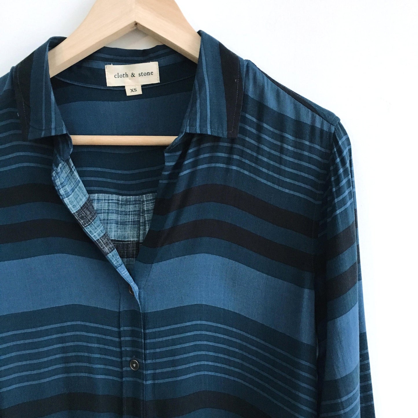 Cloth & Stone Mixed Stripe Buttondown - size xs