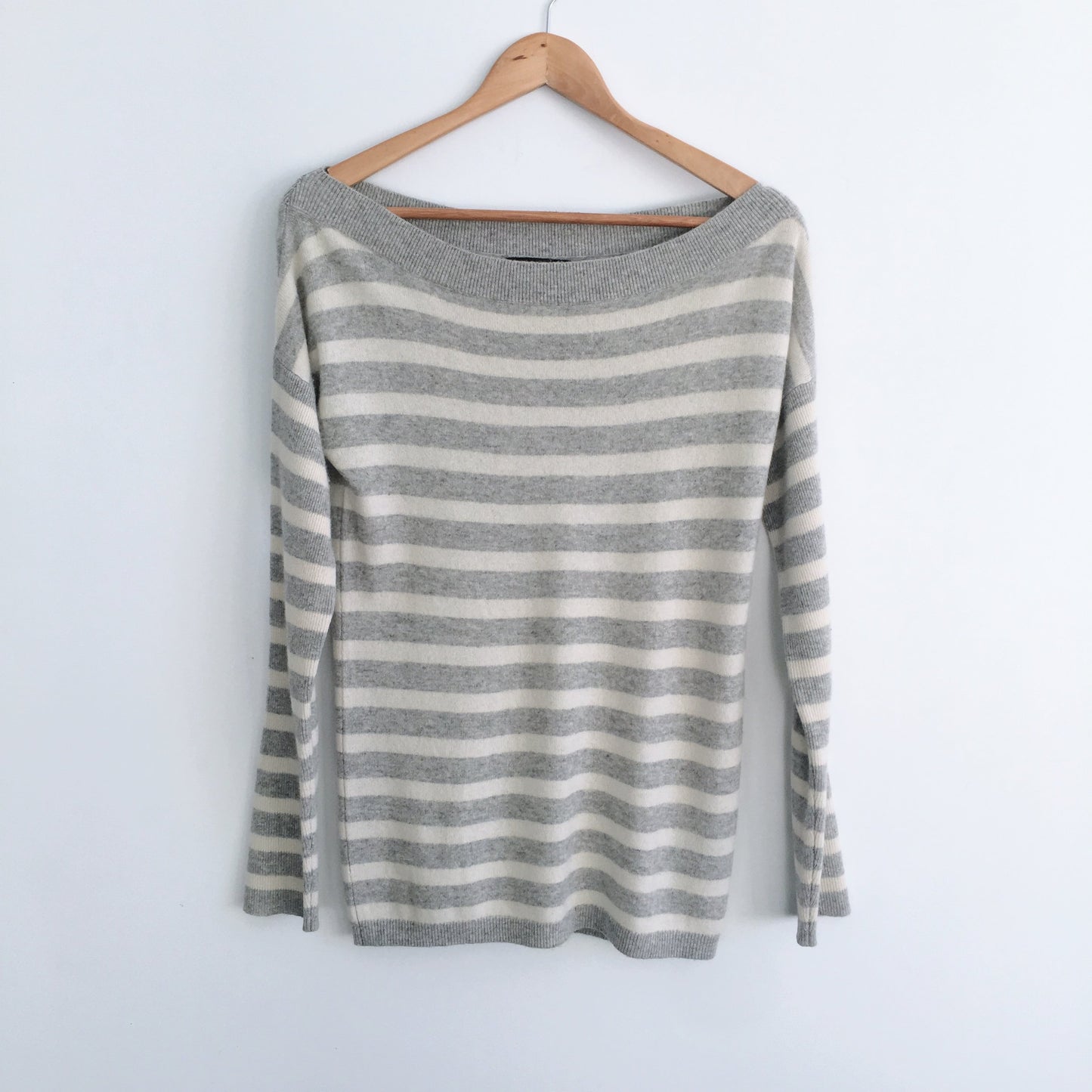 Club Monaco Boatneck Cashmere Sweater - size Small