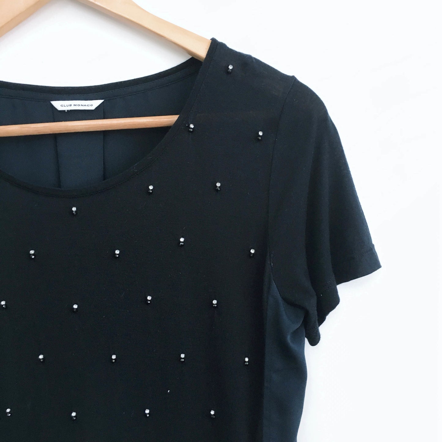 Club Monaco gem stone tee - size Medium