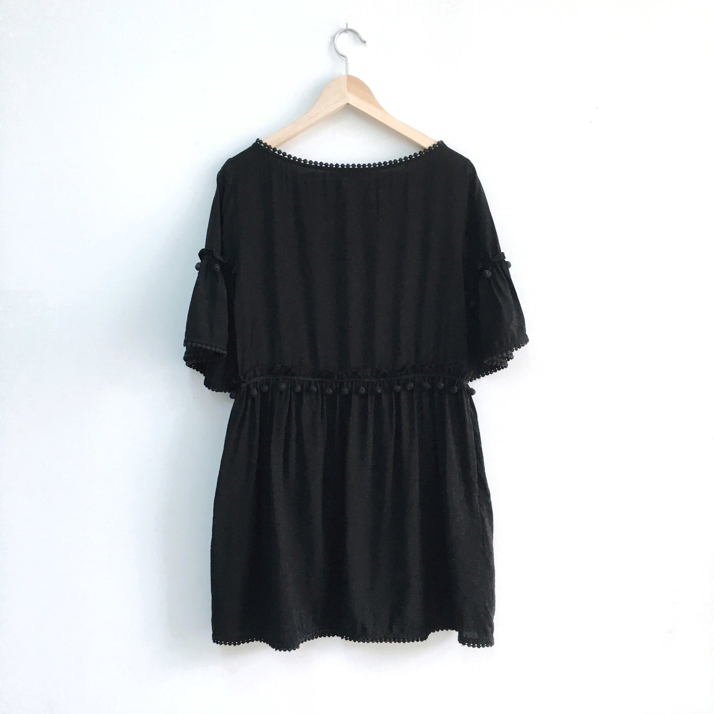 Club Monaco Aioffe Dress - size Small