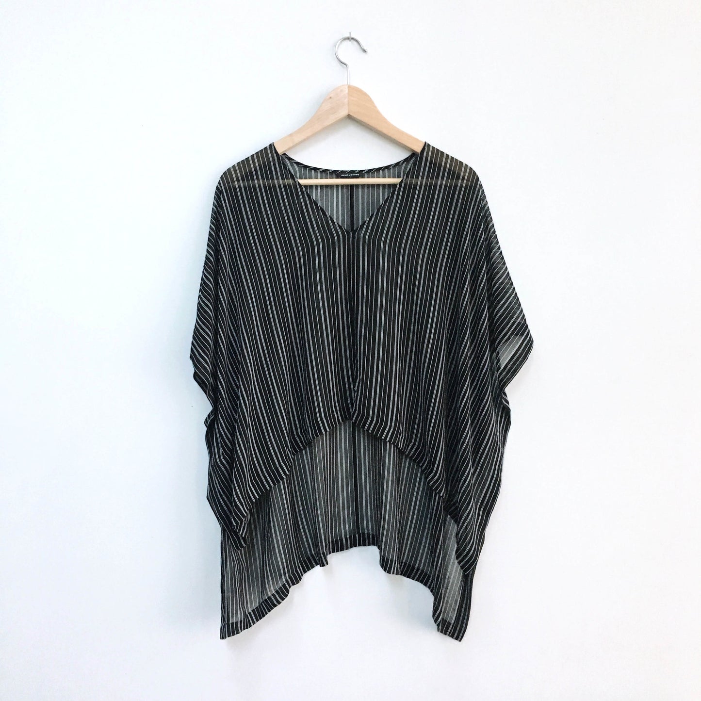 Club Monaco silk poncho - O/S