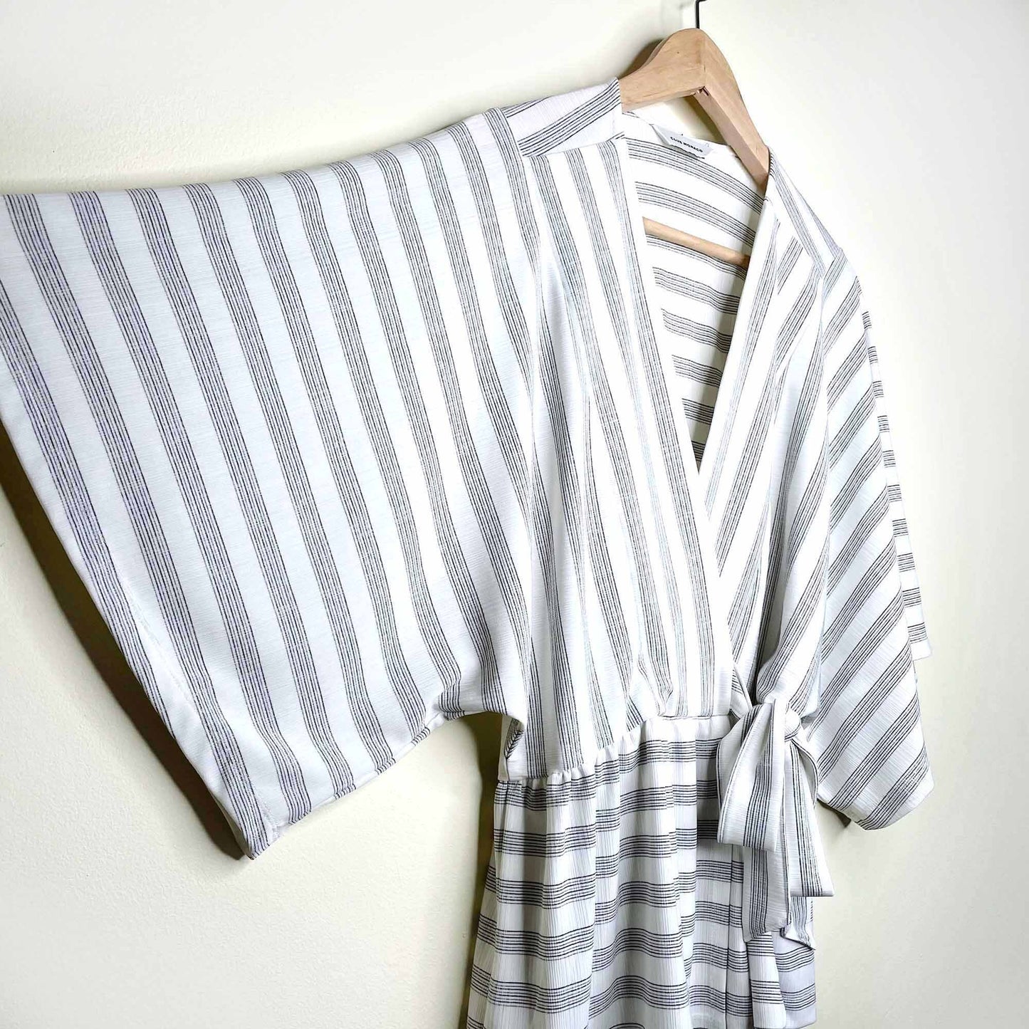 Club Monaco wrap and tie striped top - size Medium