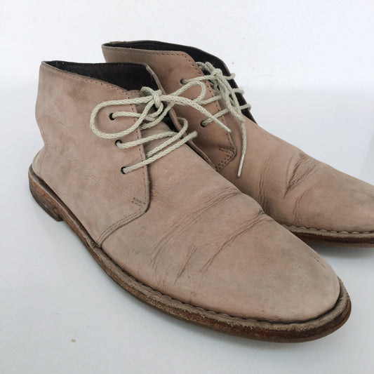 Cole Haan Desert Chukka - size 8
