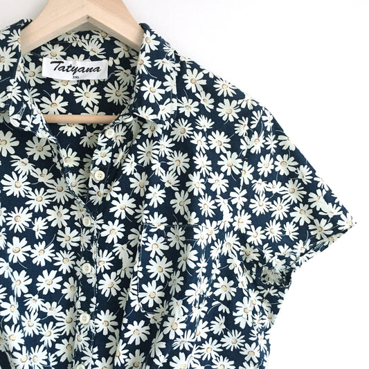 Vintage Daisy tie-front crop button down - size 3XL